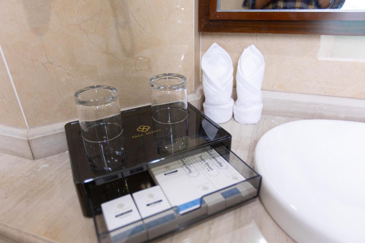 Sala Hotel Mong Cai Kültér fotó